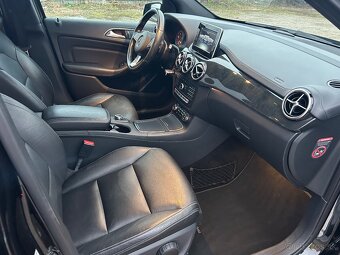 Mercedes Benz B200 CDI -AUTOMAT - PANORÁMA - LED - ACC -KOŽA - 11