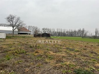 Na predaj krásne slnečné pozemky, 754 m2 a 716 m2, v... - 11