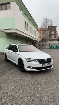 Škoda Superb Combi 2.0 TDI SCR Sportline DSG - 11