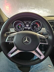 Mercedes ML 350 4matic - 11