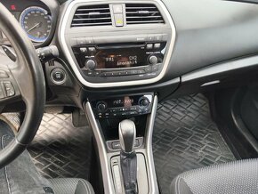 Suzuki SX4 S-CROSS AUTOMAT 1,6 4x4 Allgrip CVT - 11