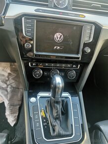 VW Passat Variant 2.0 TDI 2015 DSG 140KW Highline 4MOTION - 11