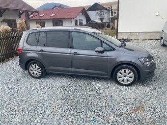 Volkswagen Touran 1.6 TDI SCR BMT Comfortline - 11