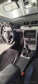 Volkswagen passat b7 2.0TDI 4motion - 11