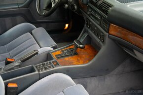 BMW 750i E32 - 11