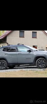 Jeep Compass - 11