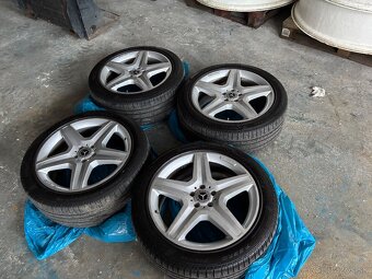 Mercedes ml gl amg R20 original pireli letne 265/45r20 - 11