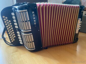 Heligonka Hohner Ouverture V CF 5hlas + Remene + Kufor - 11