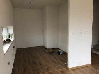 REZERVOVANÉ DOMY PRE RADOSŤ 4 izbové II. Etapa, 92 m2 Galant - 11