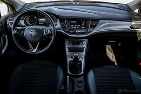 Opel Astra 1.4 Turbo Enjoy 2017 - 11