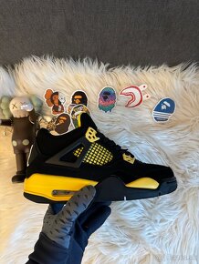 Jordan 4 - 11