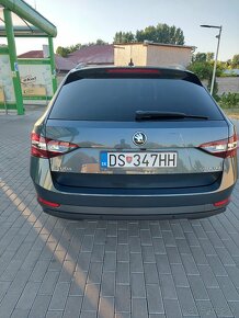 Skoda Superb Combi 1.6 TDI - 11