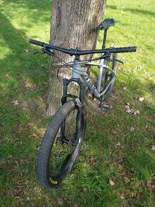 horsky bicykel TREK kolesa 27,5 ram L, dural, SRAM 1x12 - - 11