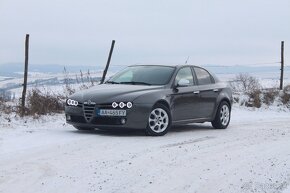 Alfa Romeo 159 1.9 JTDM - 11