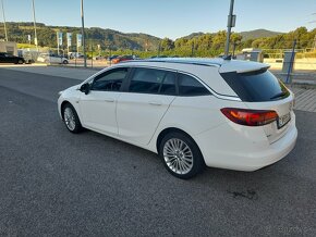 Opel Astra Combi Sports Tourer1,6 Diesel - 11