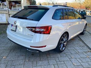 Škoda Superb Combi 2.0 TDI 110Kw 150ps Sportline DSG 2019 - 11