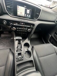 Kia Sportage 2.0 4WD 185k AT(odpočet Dph) - 11