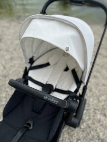 Cybex priam 4.0 black matt off white - 11