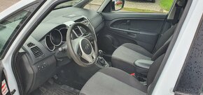 Kia Venga 1.4 dci - 11