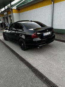BMW E90 330D - 11