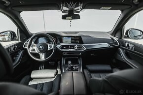 BMW X5 xDriveM50i A/T - 11