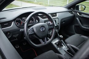 Škoda Octavia Combi 2.0 TDI RS 135kw M6 /AJ NA SPLÁTKY/ - 11