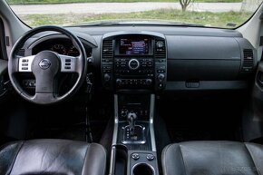 NISSAN PATHFINDER V6 3.0dci - 11