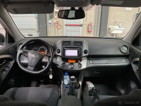 Toyota RAV4 benzin 4x4 elegance,6MT,serv.kniha,odopass - 11