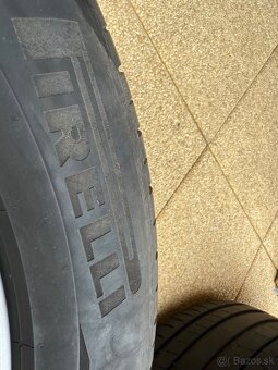 255/55 r19 Pirelli p Zero - 11