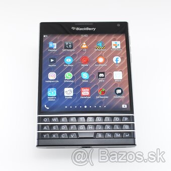 BlackBerry Passport - 11