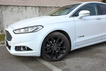 Ford Mondeo 2.0 Hybrid - 11