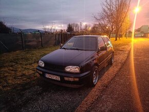 Predám vw golf 3, golf mk3 1,6 55kw - 11