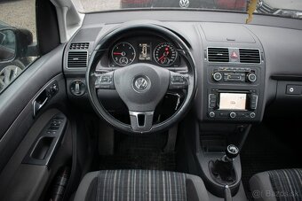 VW Touran Cross 7-miest 2.0TDi 103kw CR webasto panorama led - 11