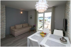 CHORVÁTSKO - Apartmánový dom so 6 apartmánmi - ROGOZNICA - 11