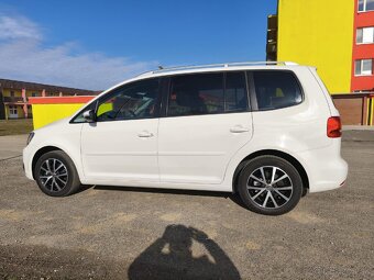 Volkswagen Touran 1.6TDI DSG - 11