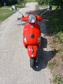 Piaggio Vespa LX2 50 - 11