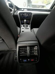 Volkswagen Passat 2,0 TDI - 11