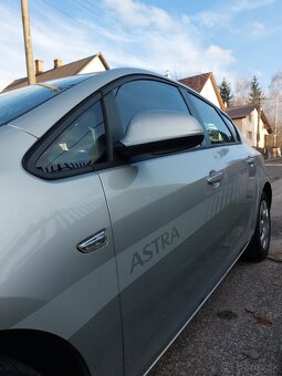 Opel Astra Sports Tourer - 11