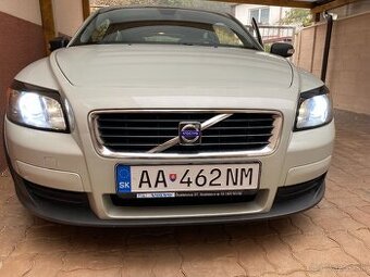 VOLVO C30 1.6 benzín (145.000km) - 11