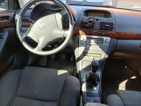 Toyota Avensis - 11