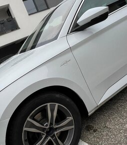 Škoda Superb Combi 2.0 TDI 4x4 LAURIN&KLEMENT - 11