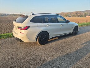 BMW 330E G21 Xdrive - 11