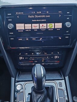 VW Passat 2.0TDI EVO 110kw DSG Harman/Kardon - 11