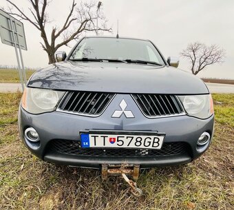 Mitsubishi L200 2.5 DI-D Double Cab Invite Navijáky, Webasto - 11