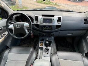 Toyota Hilux - 11