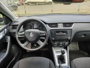 Škoda Octavia Combi 1.6 TDI 4x4 Ambition - 11