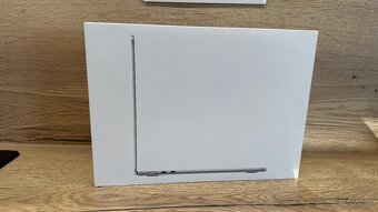 Apple MacBook Air 13" M2 8GB 256GB Silver SK - 11