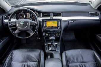 ŠKODA SUPERB COMBI 1.8 TSI 118kW COMFORT DSG - 11