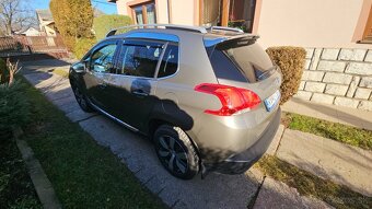 Peugeot 2008 - 11