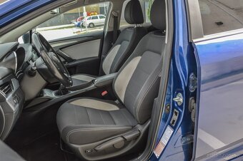 Toyota Avensis Combi 2.0 D-4D S&S Executive, 2018 - 11